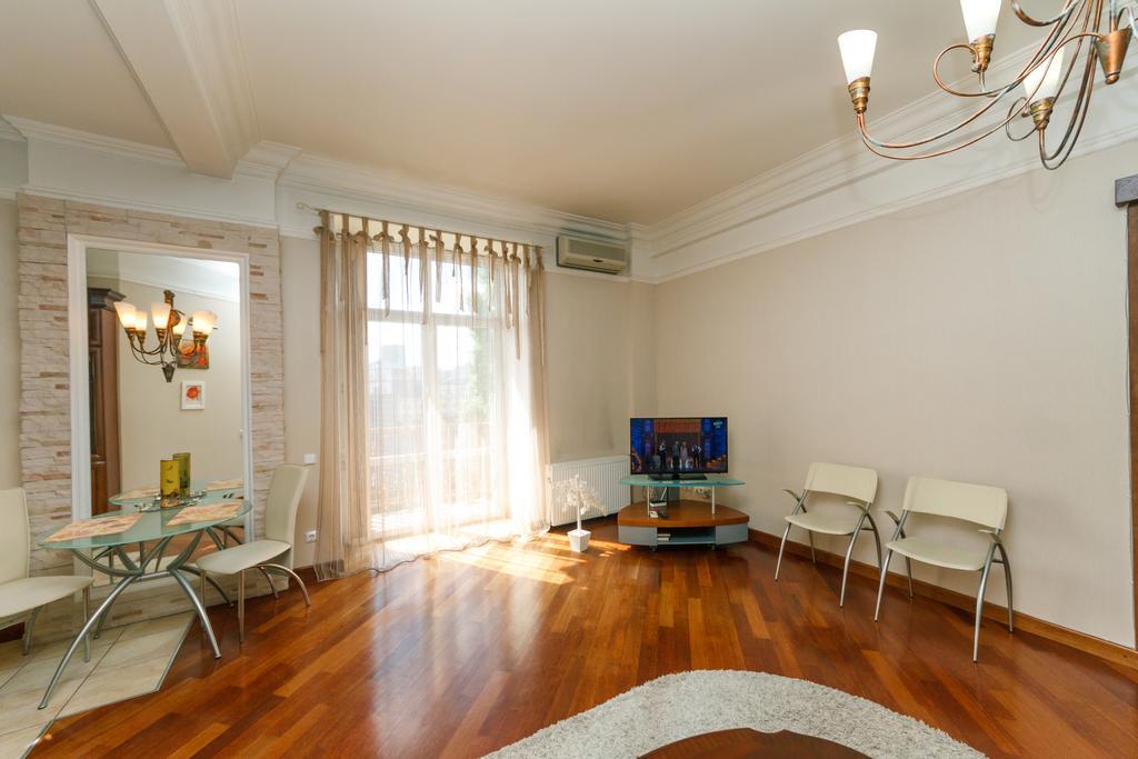 Alma Apartments Kiev Exterior foto